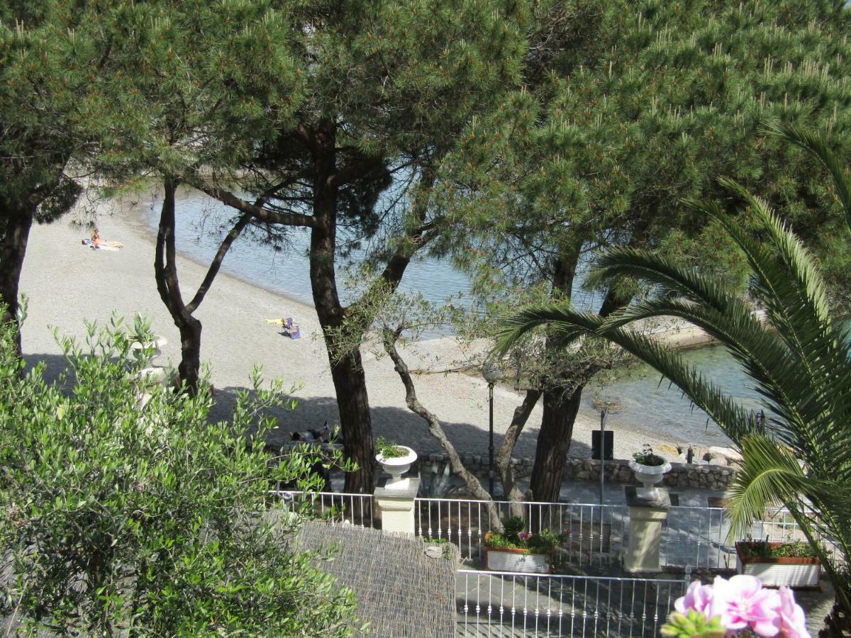 פורטו ונרה Holiday Home Fiorita מראה חיצוני תמונה